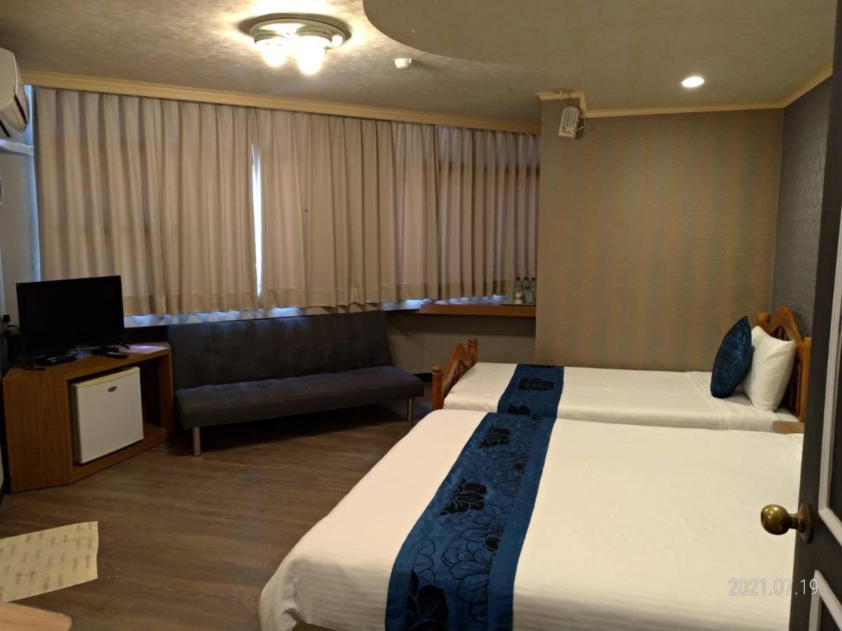 Guan Lun Hotel Hualien Extérieur photo
