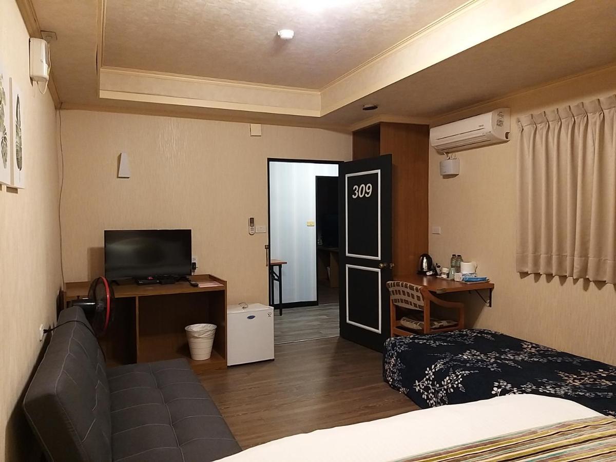 Guan Lun Hotel Hualien Extérieur photo