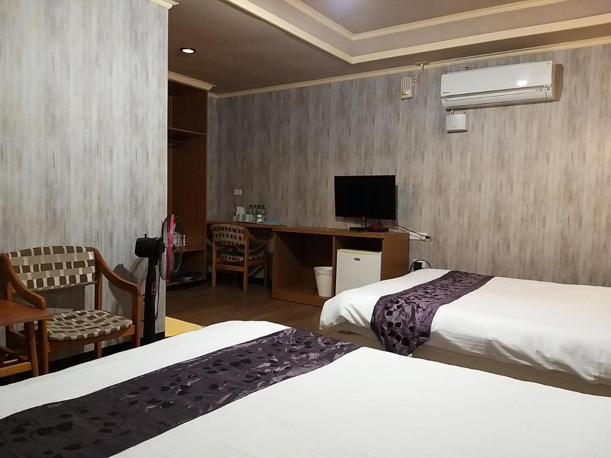 Guan Lun Hotel Hualien Extérieur photo