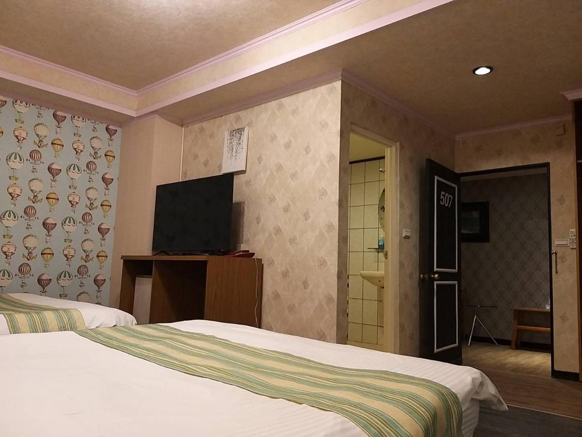 Guan Lun Hotel Hualien Extérieur photo