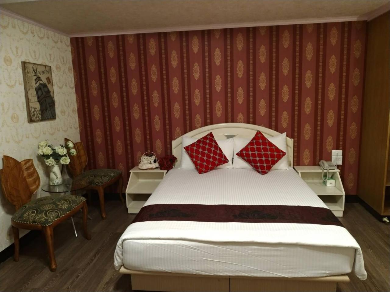 Guan Lun Hotel Hualien Extérieur photo